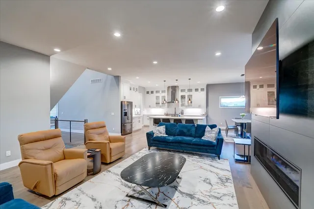 $1,249,000 | 2596 Fahey Glen, Fitchburg, WI 53711