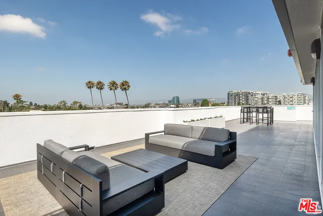 $5,395 | 2600 South Sepulveda Boulevard, Unit 401, Los Angeles, CA 90064
