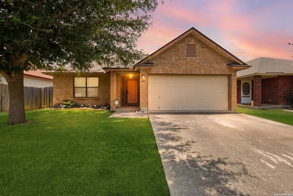 $1,700 | 10411 Westfield Place, San Antonio, TX 78240