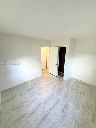 $1,650 | 1055 Northeast 34th Court, Unit 1057, Oakland Park, FL 33334