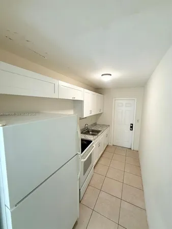 $1,650 | 1055 Northeast 34th Court, Unit 1057, Oakland Park, FL 33334