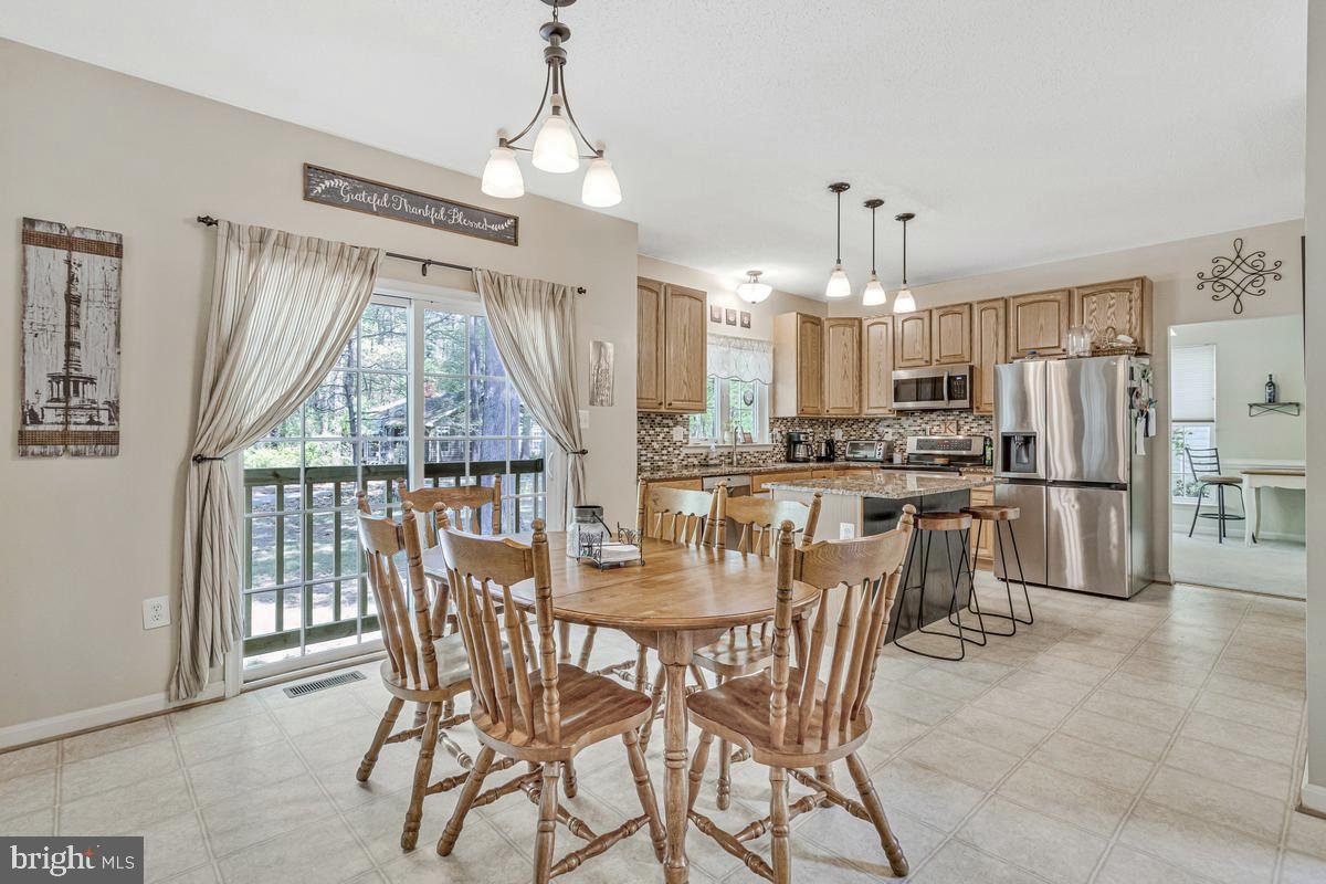 11280 Lord Baltimore Drive Issue, MD 20645 - Photo 17 of 53 Breakfast Area