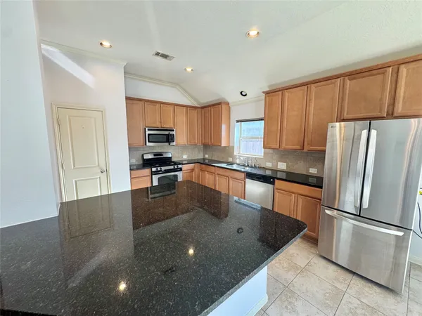 $2,300 | 12407 Point Arbor Court, Tomball, TX 77377