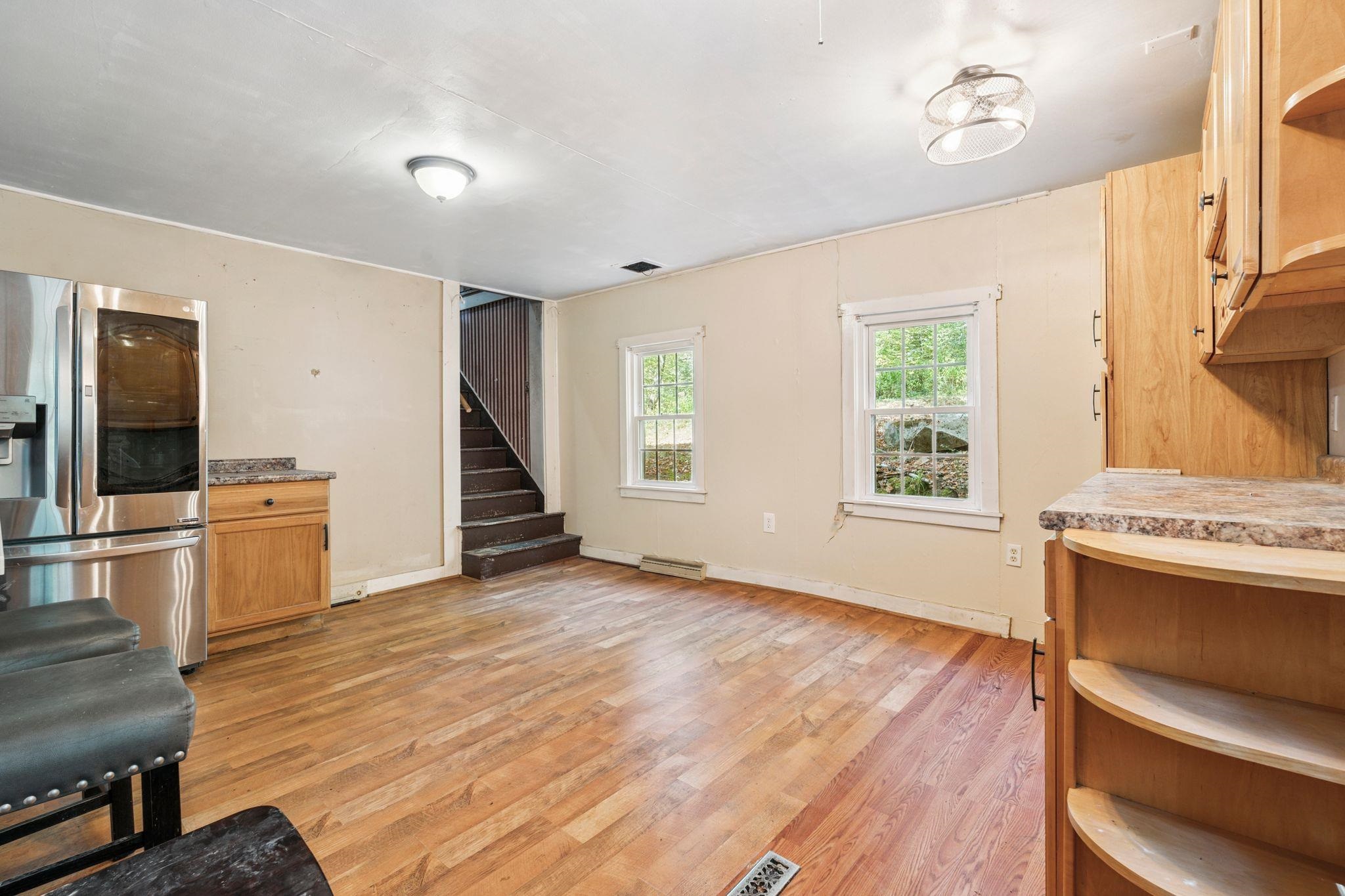 658 North Wilmot Road Wilmot, NH 03287 - Photo 8 of 26