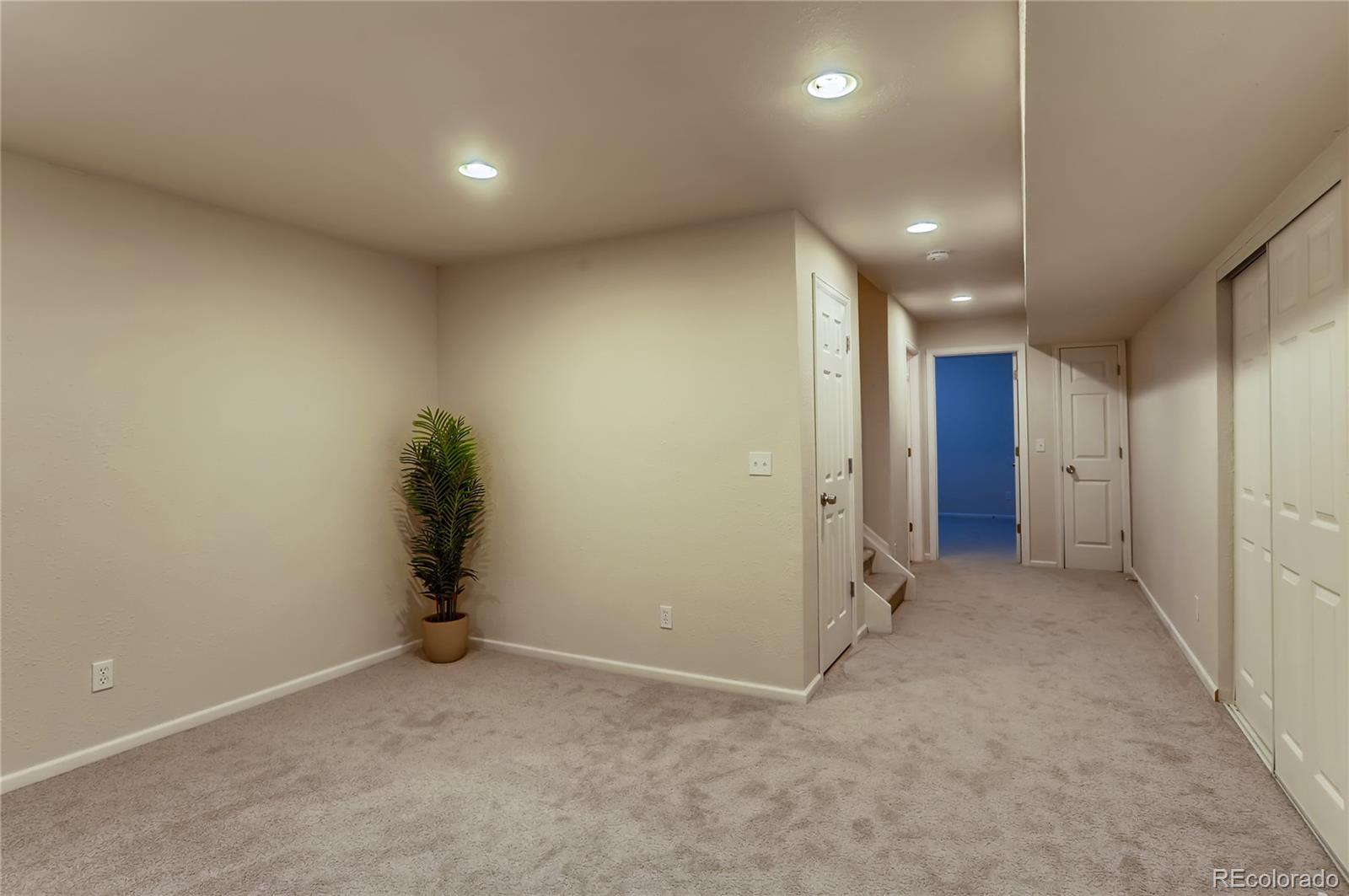 3946 Garnet Lane Highlands Ranch, CO 80126 - Photo 34 of 40 Gallery Image 34