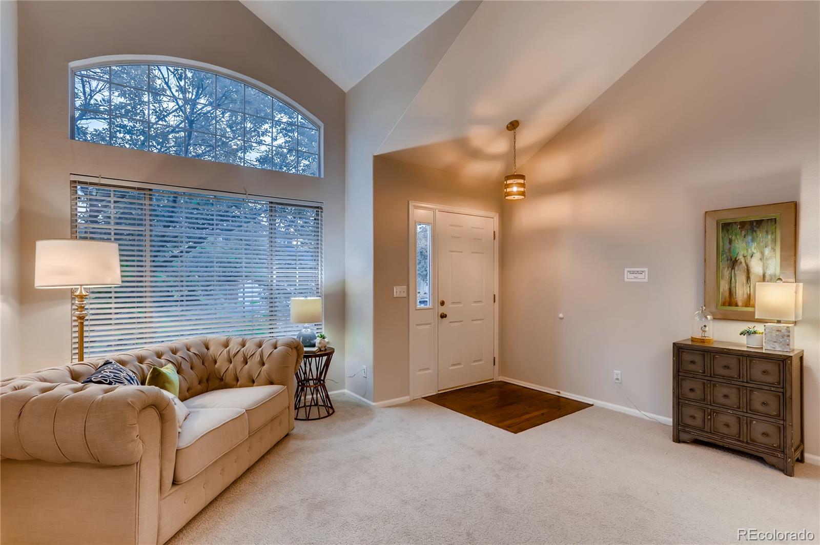 3946 Garnet Lane Highlands Ranch, CO 80126 - Photo 5 of 40 Gallery Image 5