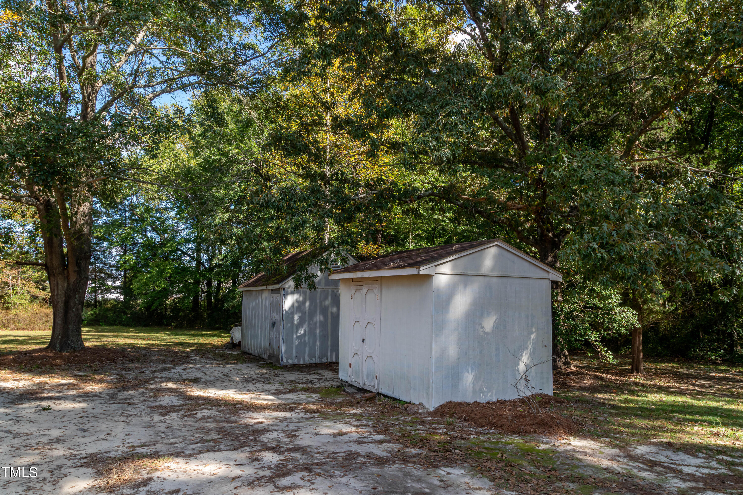 2431 Amelia Church Road Clayton, NC 27520 - Photo 24 of 31 Outbuildings