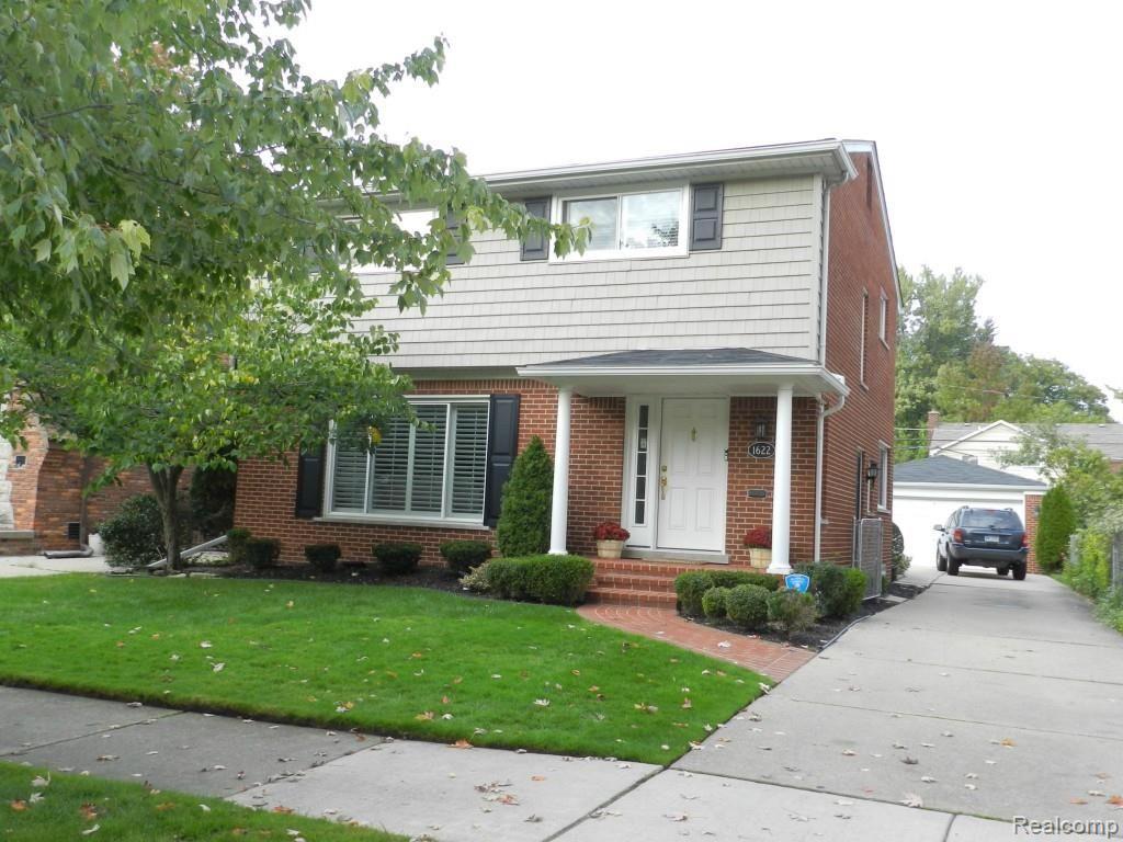 1622 Newcastle Road Grosse Pointe, MI 48236 - Photo 1 of 24 DSCN2531.jpg
