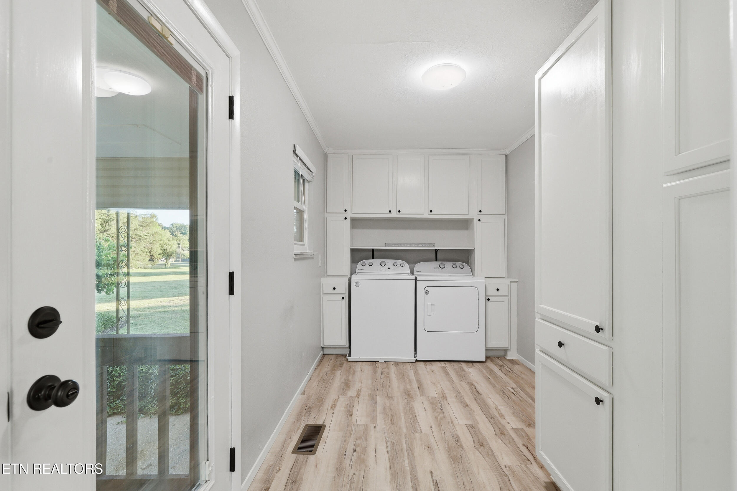 819 Rutledge Pike Blaine, TN 37709 - Photo 19 of 40 34_819_rutledge_pike_0098