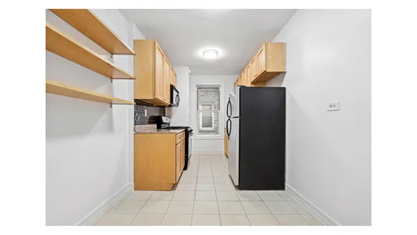 $220,000 | 811 Walton Avenue, Unit B18 | Concourse Village
