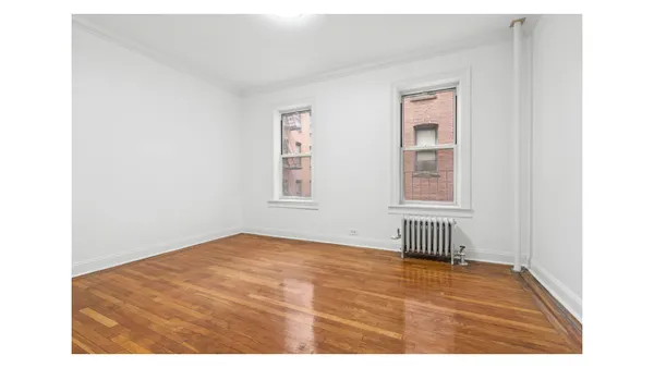 $220,000 | 811 Walton Avenue, Unit B18 | Concourse Village