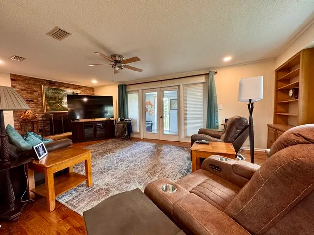 $588,500 | 588 Northwest Pickle Lane, Madison, FL 32340