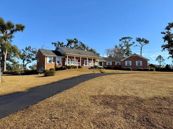 $588,500 | 588 Northwest Pickle Lane, Madison, FL 32340