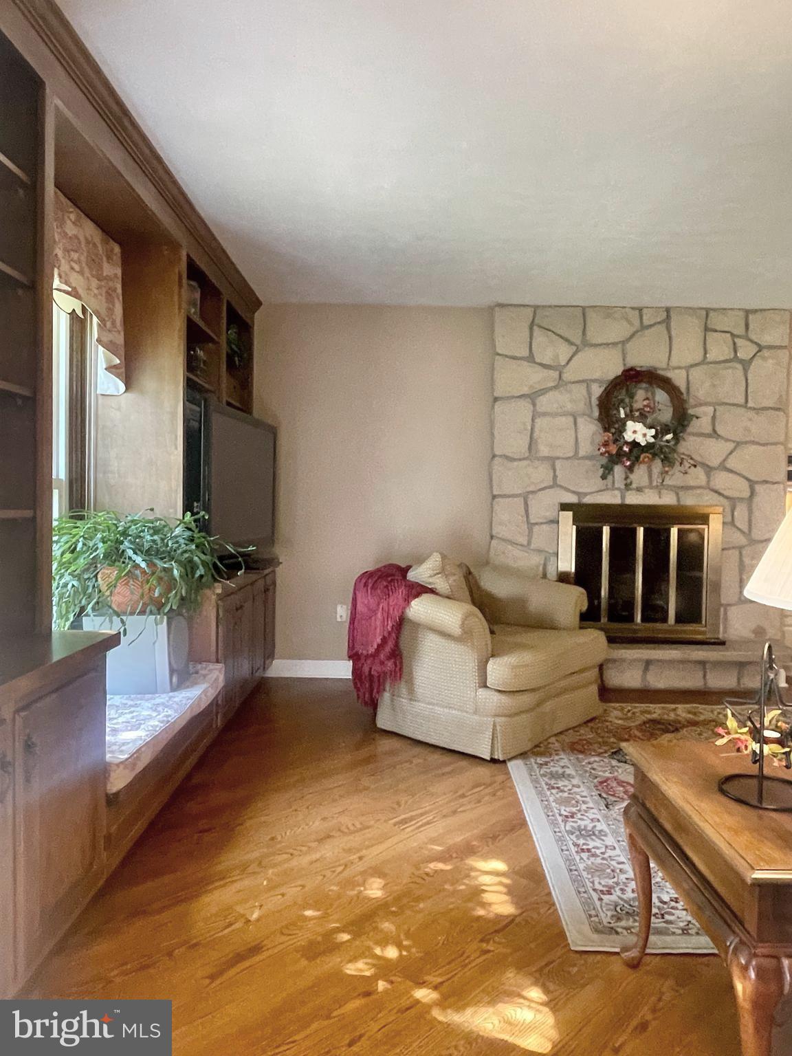 15121 Trail Ridge Road Southwest Cumberland, MD 21502 - Photo 26 of 120 FAMILY ROOM W/STONE FIREPLACE