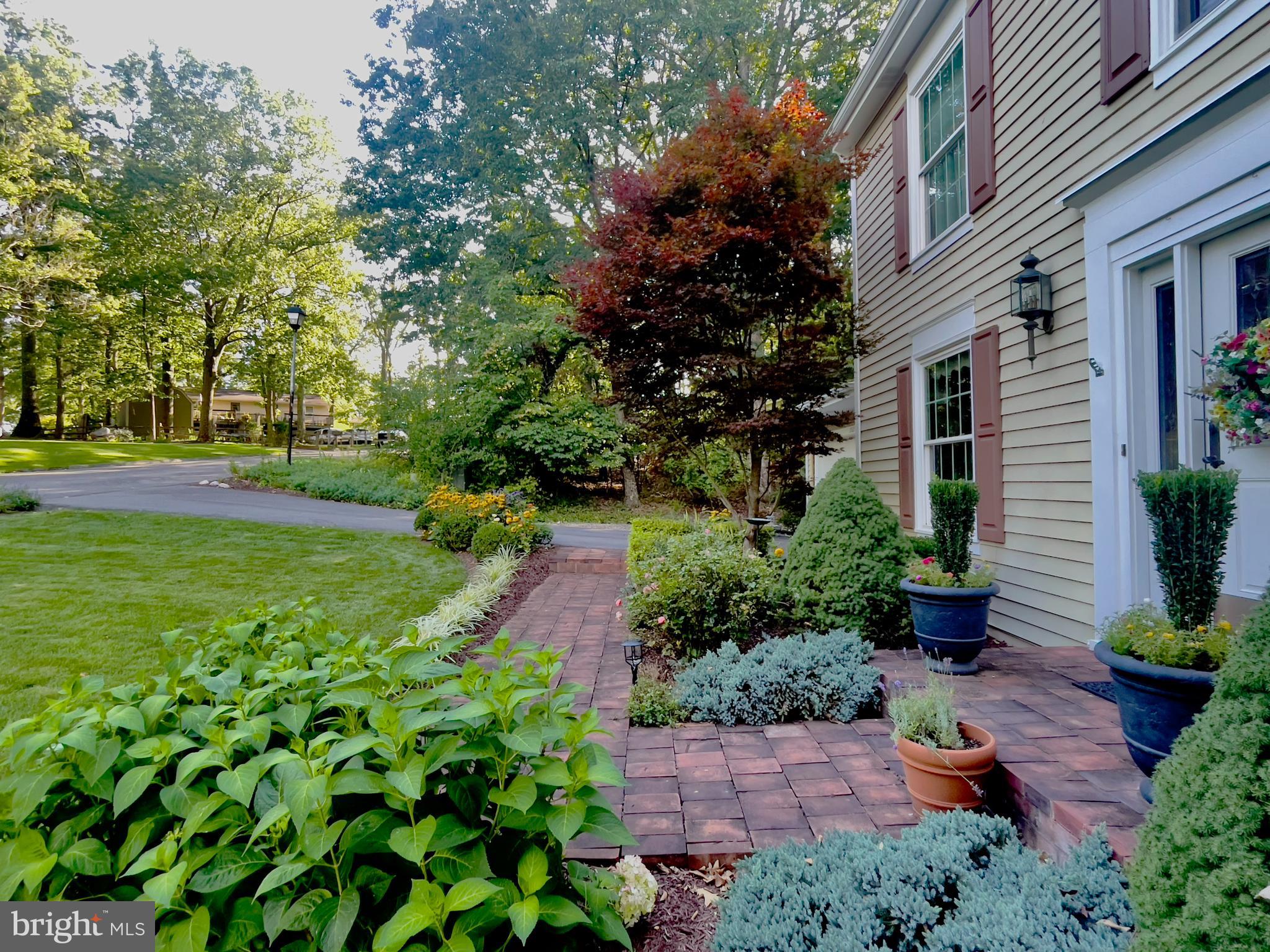 15121 Trail Ridge Road Southwest Cumberland, MD 21502 - Photo 5 of 120 WHAT A WELCOME!