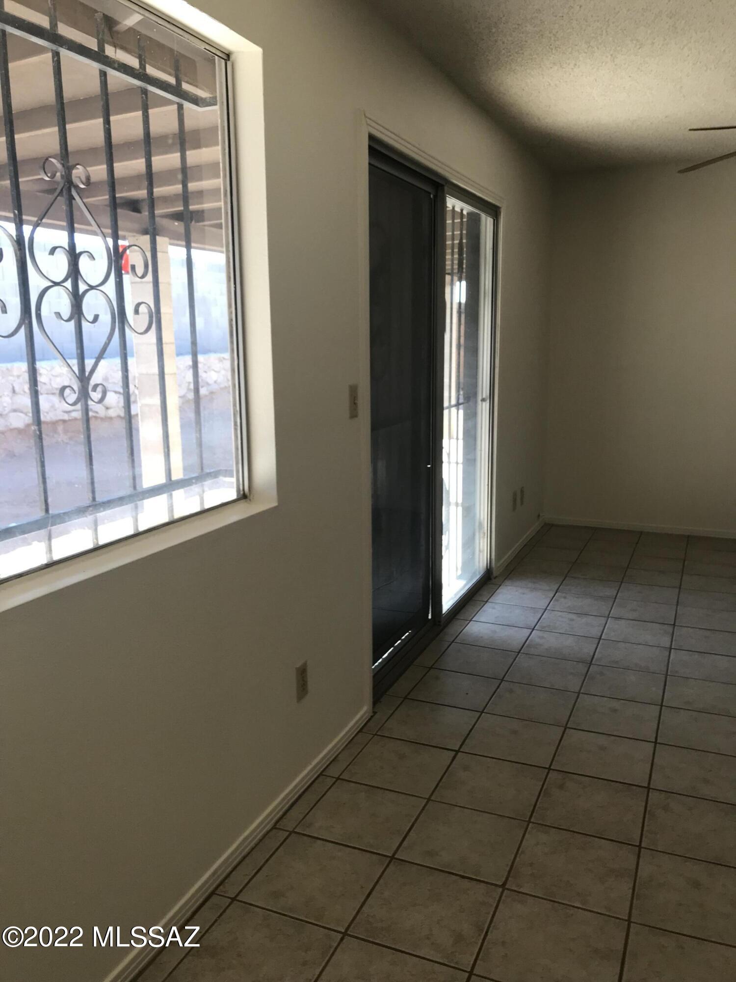 1418 South Gecko Road Tucson, AZ 85713 - Photo 5 of 30