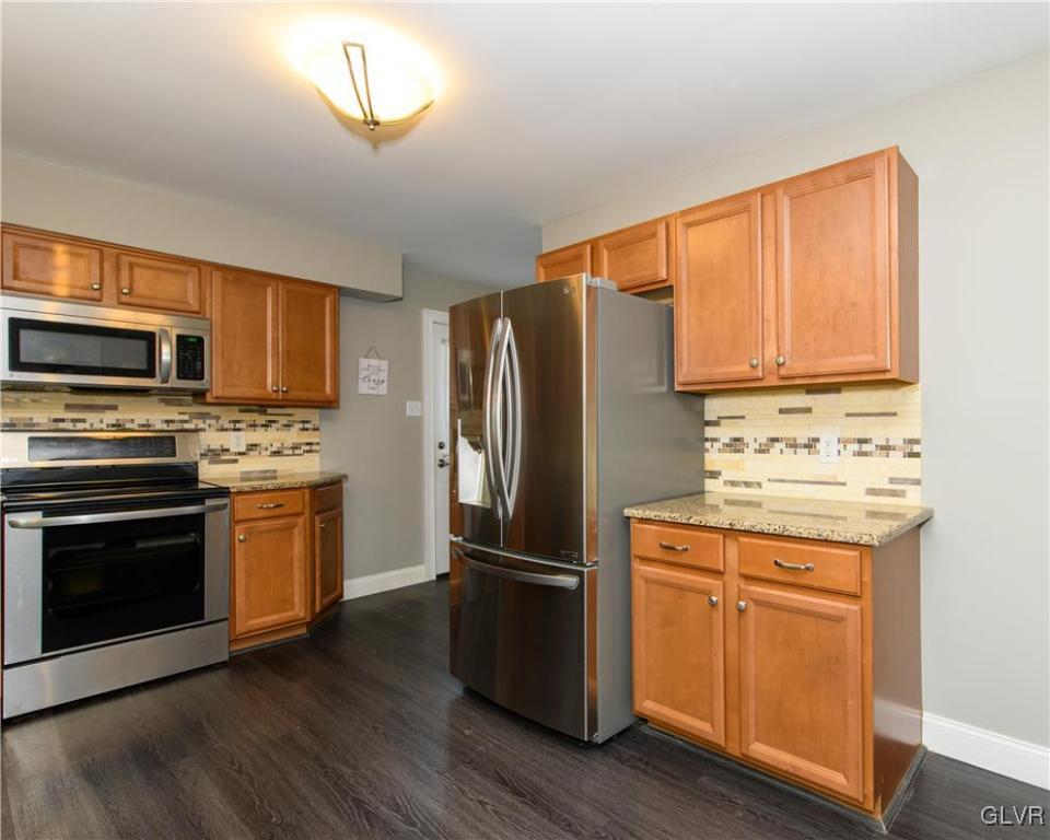 121 Gallagher Road Whitehall, PA 18052 - Photo 14 of 24 Gallery Image 14
