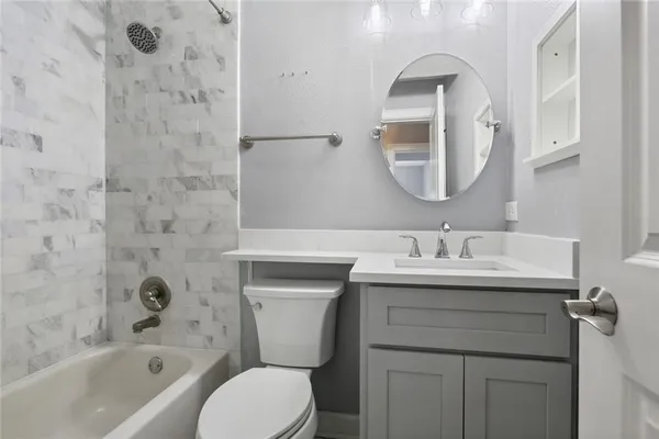 $2,150 | 333 Julia Street, Unit 217, New Orleans, LA 70130