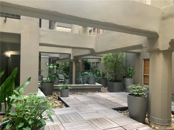 $2,150 | 333 Julia Street, Unit 217, New Orleans, LA 70130