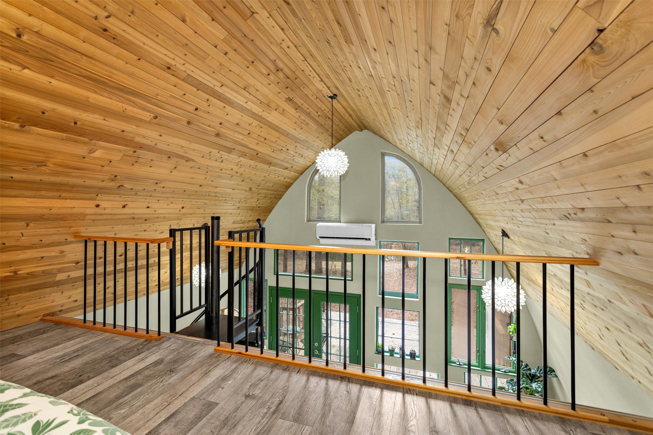 215 Fm 2929 Road Huntsville, TX 77340 - Photo 25 of 50 a view of balcony with wooden floor