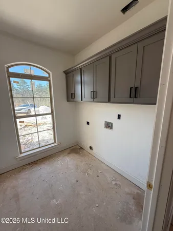 $559,000 | 410 Poplar Lane, Holly Springs, MS 38635