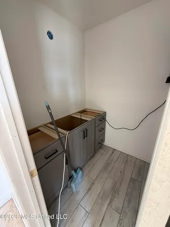 $559,000 | 410 Poplar Lane, Holly Springs, MS 38635