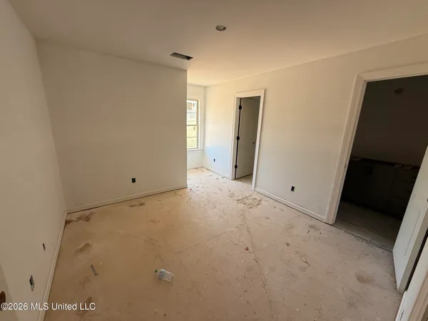 $559,000 | 410 Poplar Lane, Holly Springs, MS 38635