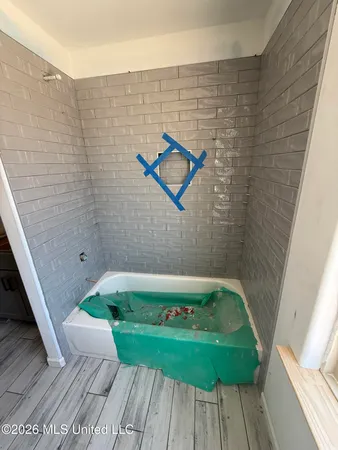 $559,000 | 410 Poplar Lane, Holly Springs, MS 38635