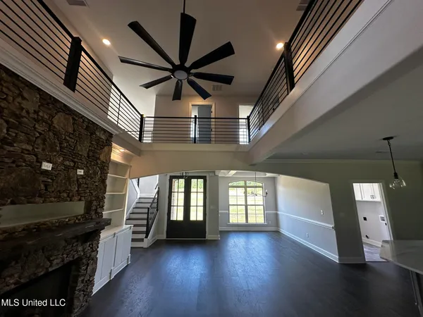 $559,000 | 410 Poplar Lane, Holly Springs, MS 38635