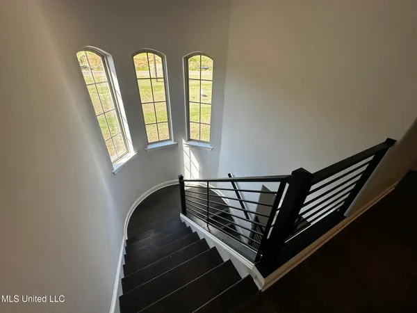 $559,000 | 410 Poplar Lane, Holly Springs, MS 38635