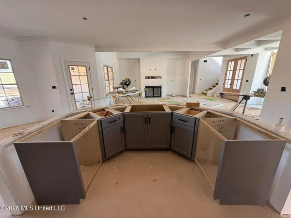 $559,000 | 410 Poplar Lane, Holly Springs, MS 38635