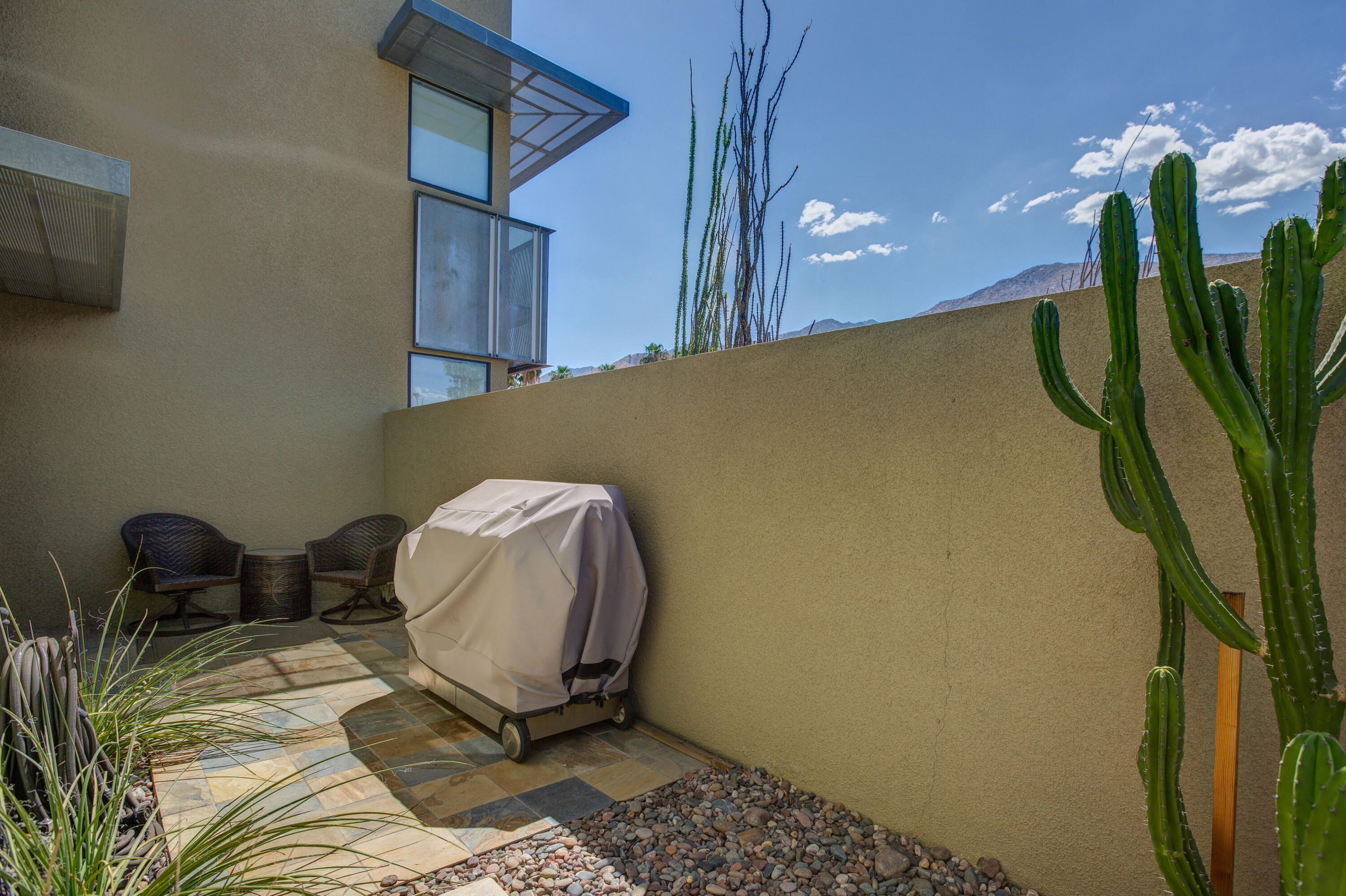 685 East Arenas Road Palm Springs, CA 92262 - Photo 7 of 33 5