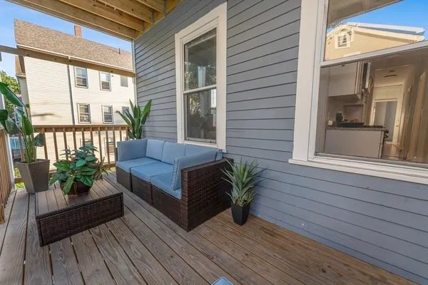 $4,400 | 172 Boylston Street, Unit 2, Boston, MA 02130