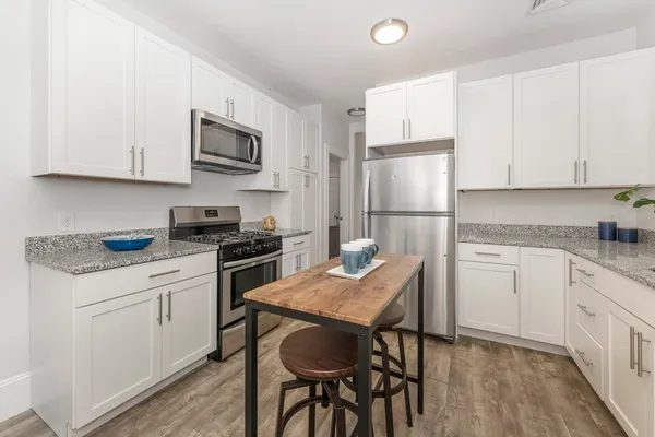 $4,400 | 172 Boylston Street, Unit 2, Boston, MA 02130