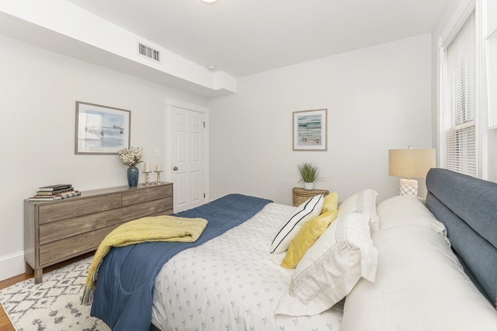 172 Boylston Street, Unit 2 Boston, MA 02130 - Photo 7 of 14