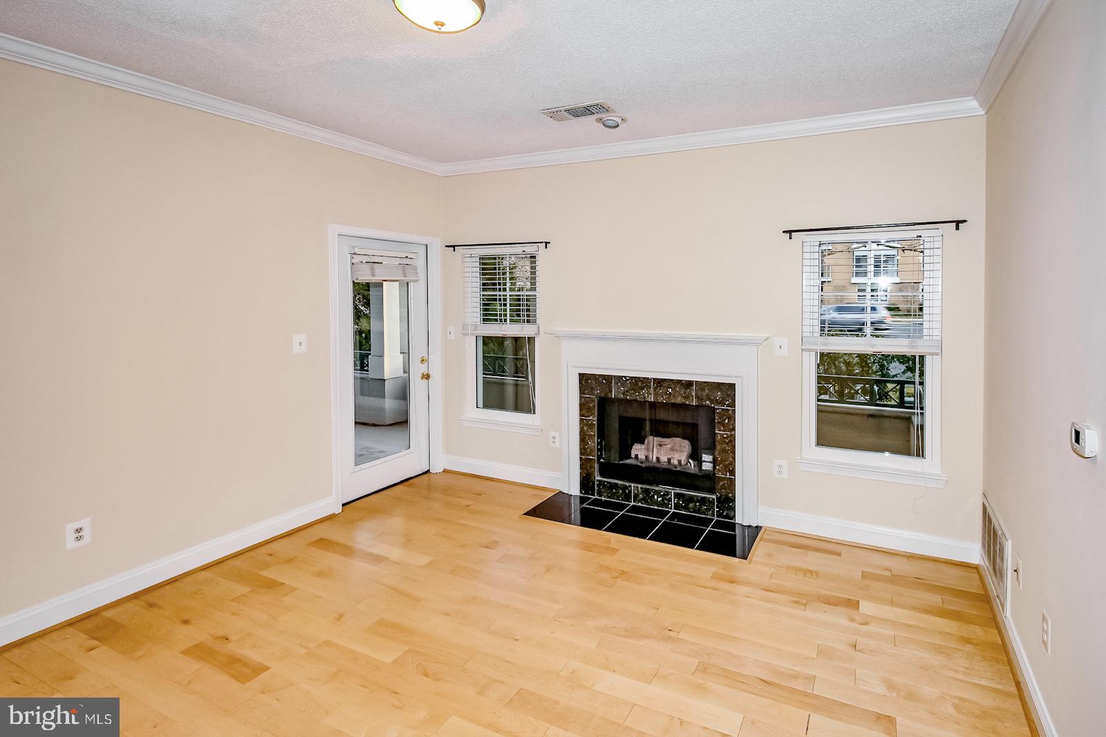 12005 Taliesin Place, Unit 13 Reston, VA 20190 - Photo 6 of 21 Living Room