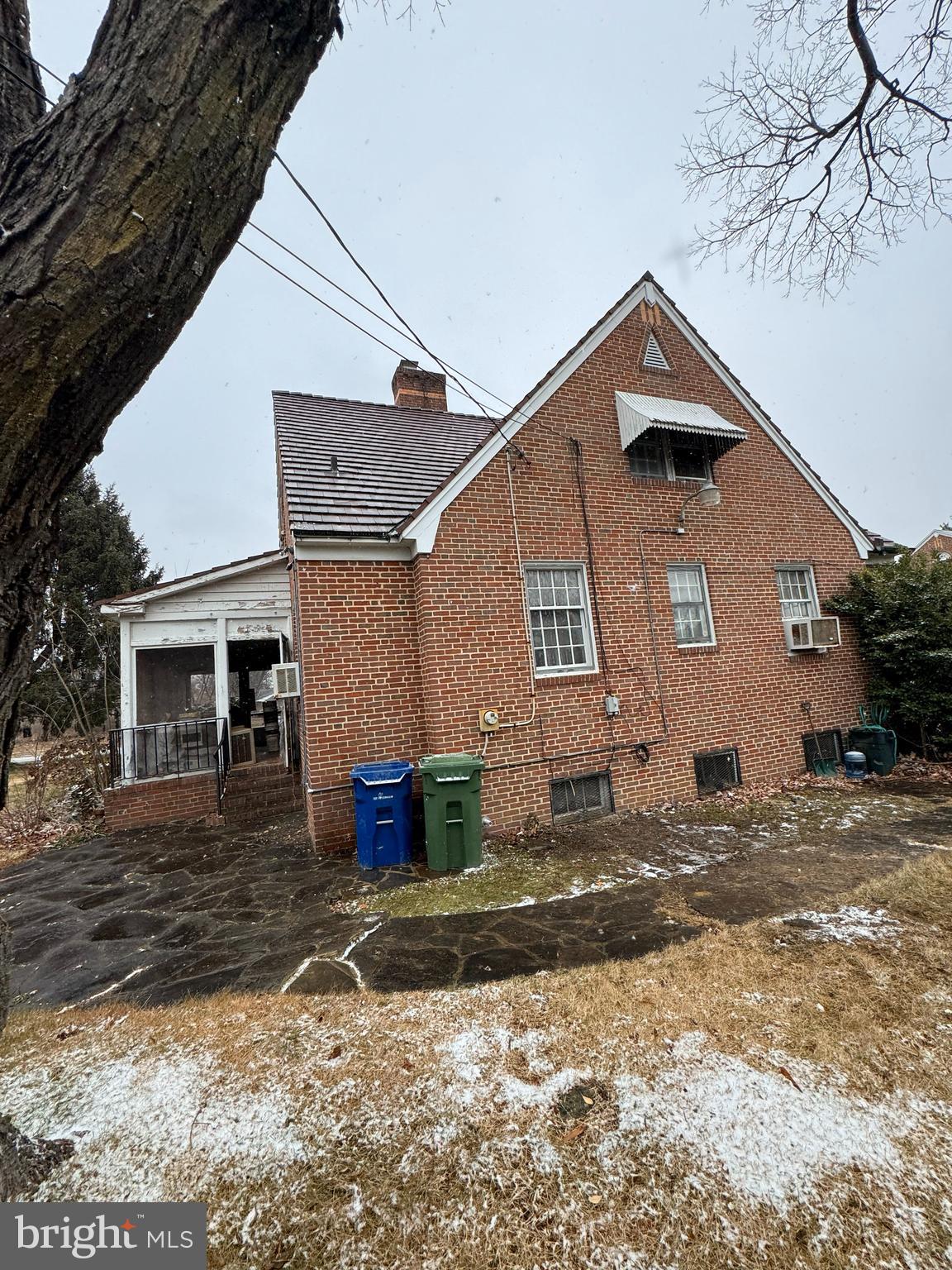 315 East Cold Spring Lane Baltimore, MD 21212 - Photo 6 of 35