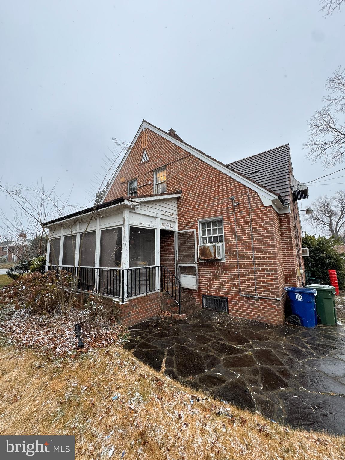 315 East Cold Spring Lane Baltimore, MD 21212 - Photo 9 of 35