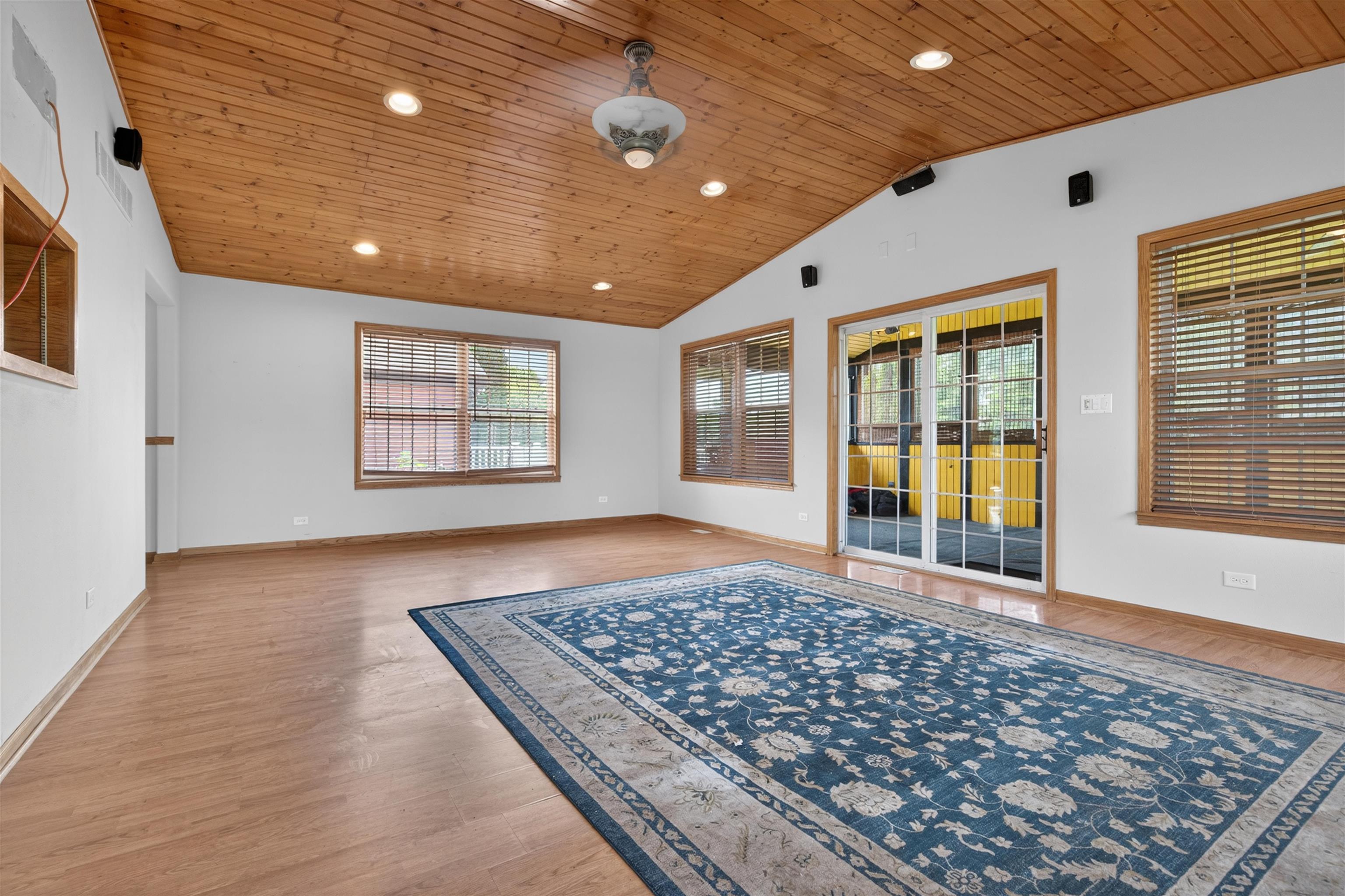 513 Pembroke Road Southwest Poplar Grove, IL 61065 - Photo 8 of 41