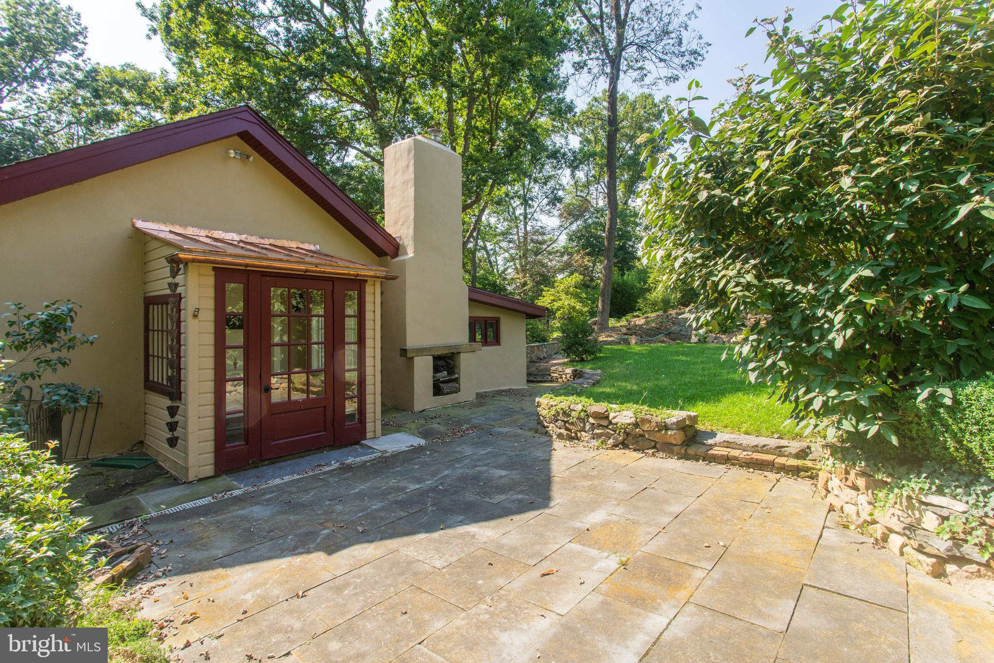 23 Dunminning Road Newtown Square, PA 19073 - Photo 18 of 19 Front door