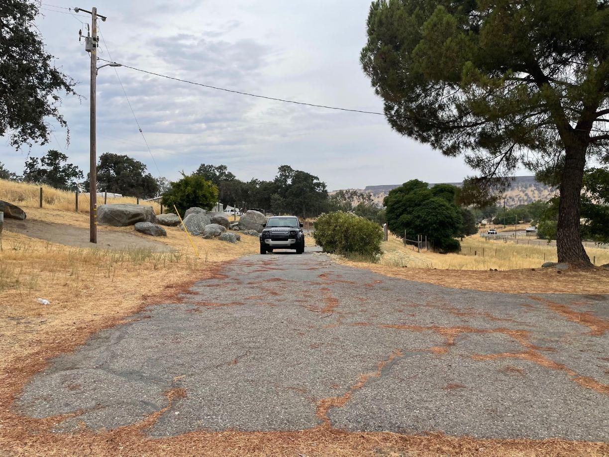 25187 Auberry Road Clovis, CA 93619 - Photo 32 of 58