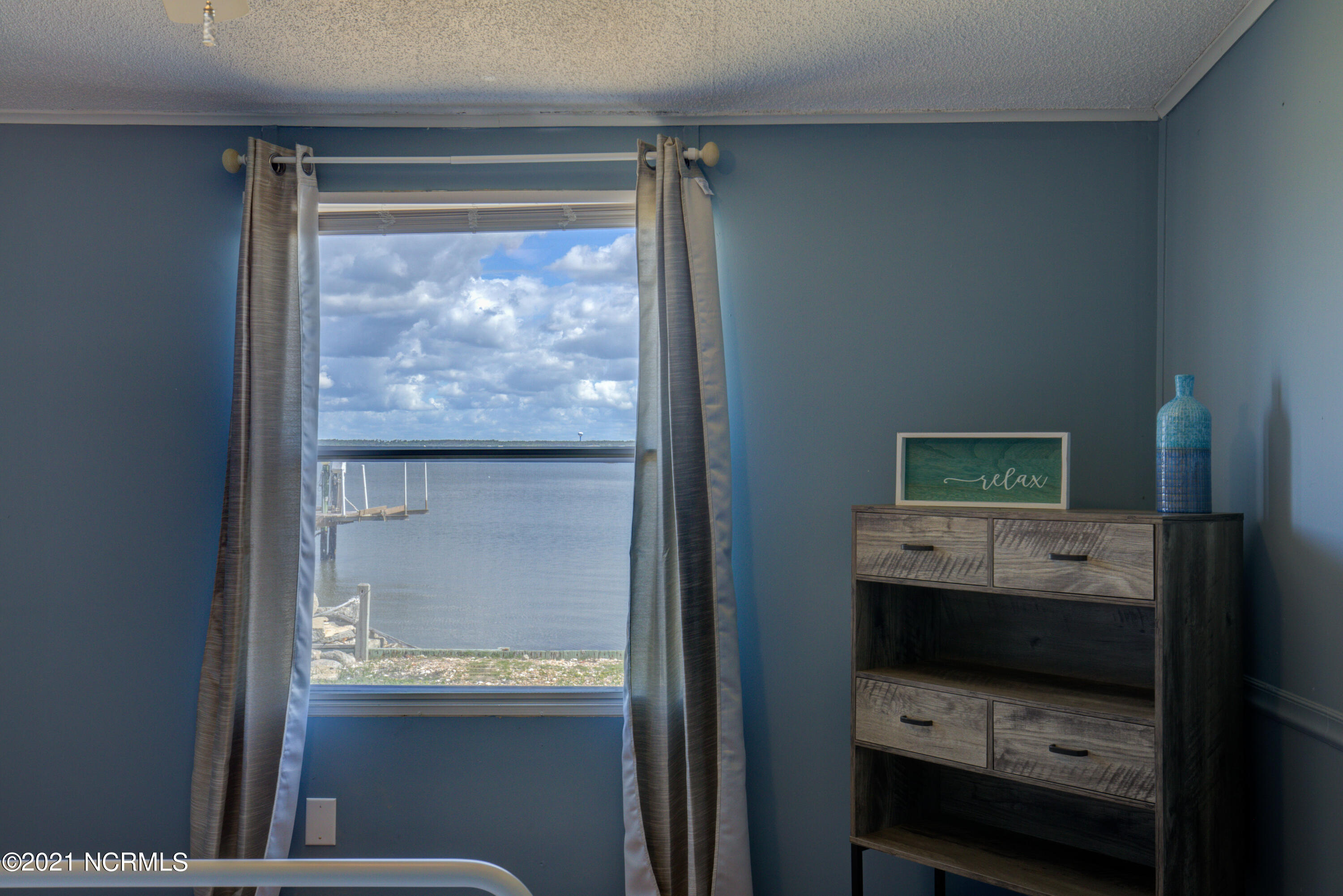 1072 Salter Path Road Atlantic Beach, NC 28512 - Photo 27 of 50 1072 Salter path - Interiors 1111_18