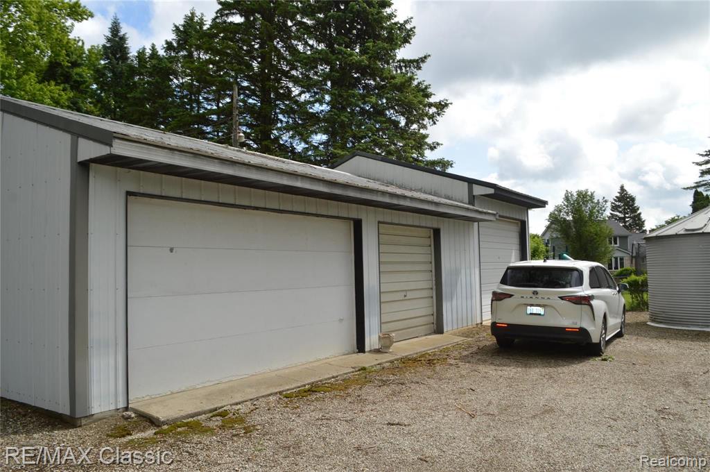 6934 North Beck Road Canton, MI 48187 - Photo 15 of 18