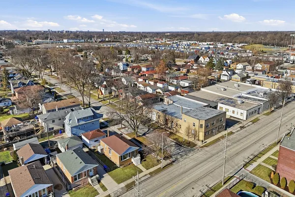 $260,000 | 4448 Lawndale Avenue, Lyons, IL 60534