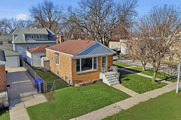 $260,000 | 4448 Lawndale Avenue, Lyons, IL 60534