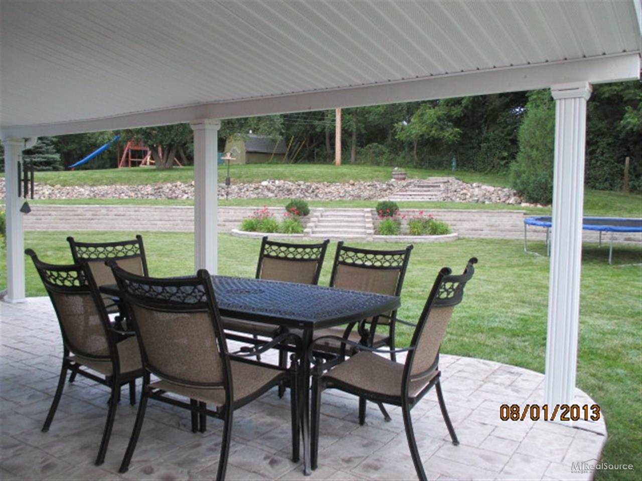 260 Gunder Drive Rochester, MI 48309 - Photo 28 of 30 31160098-27.JPG