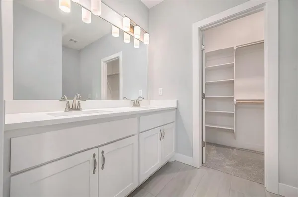 $350,000 | 709 Ridge Drive, Smithville, MO 64089