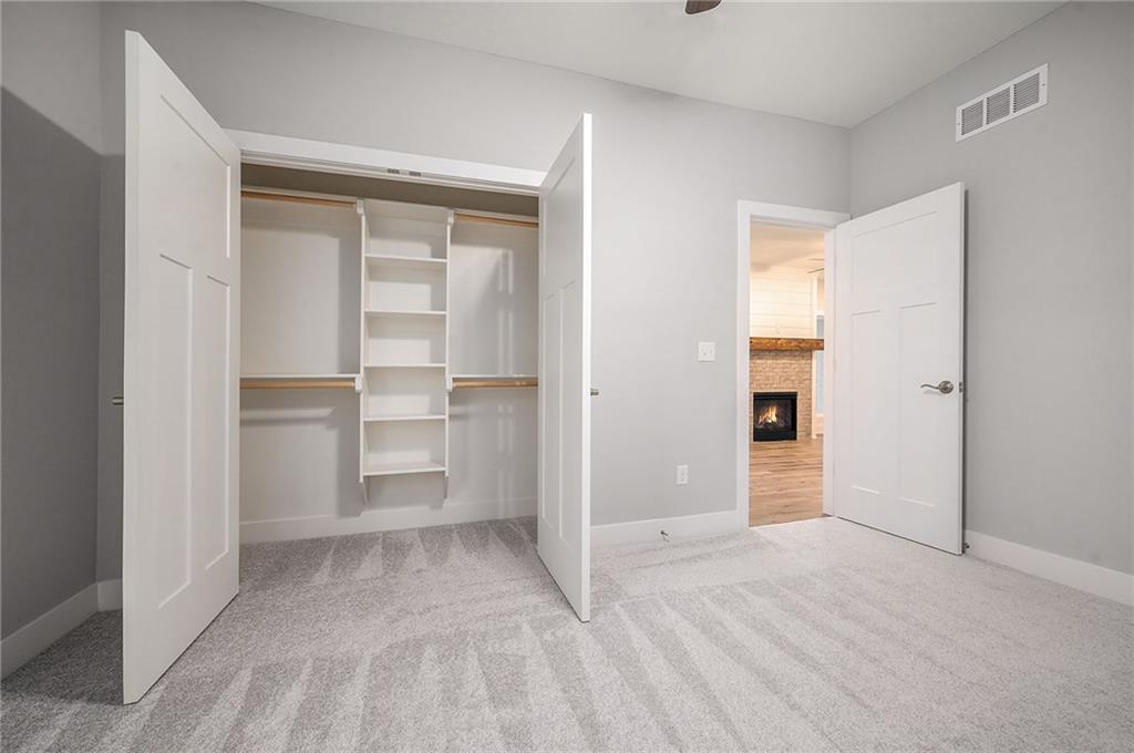 709 Ridge Drive Smithville, MO 64089 - Photo 20 of 33