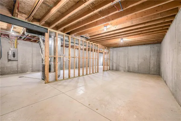 $350,000 | 709 Ridge Drive, Smithville, MO 64089