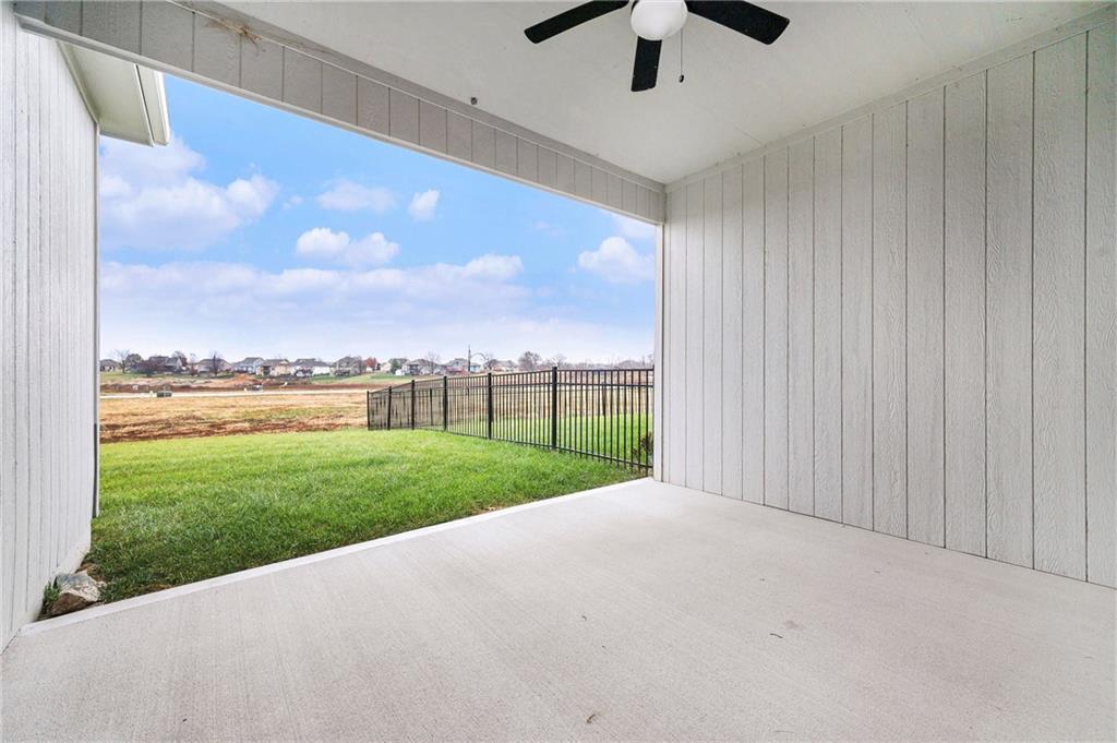 709 Ridge Drive Smithville, MO 64089 - Photo 25 of 33